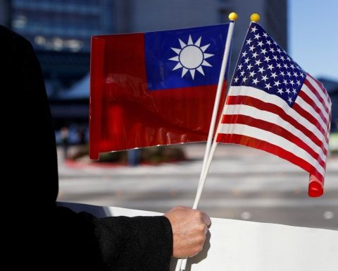 Cina: le due bandiere