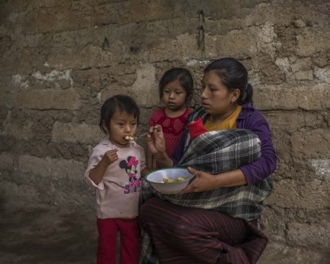 UNICEF: mamma sfama i suoi figli