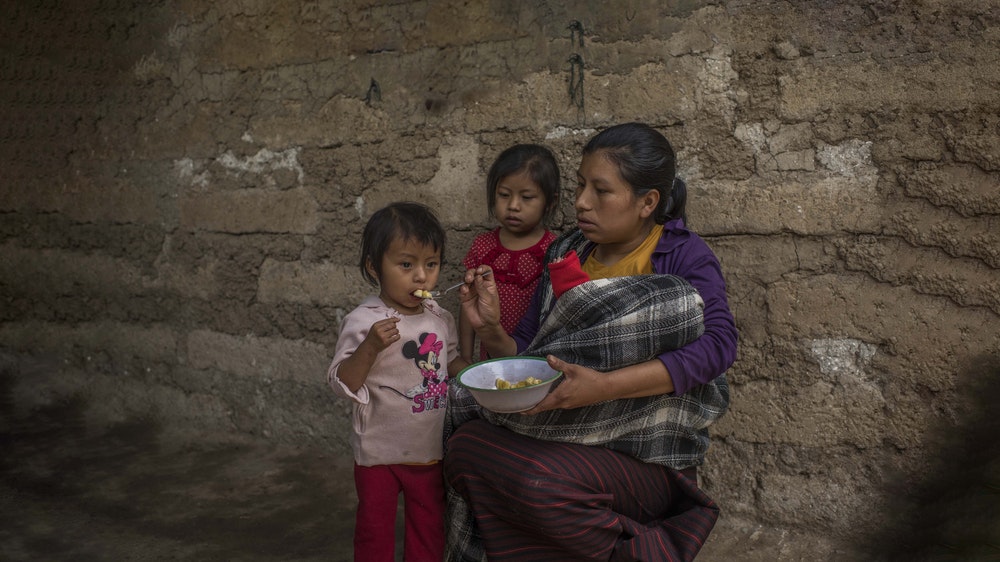 UNICEF: mamma sfama i suoi figli