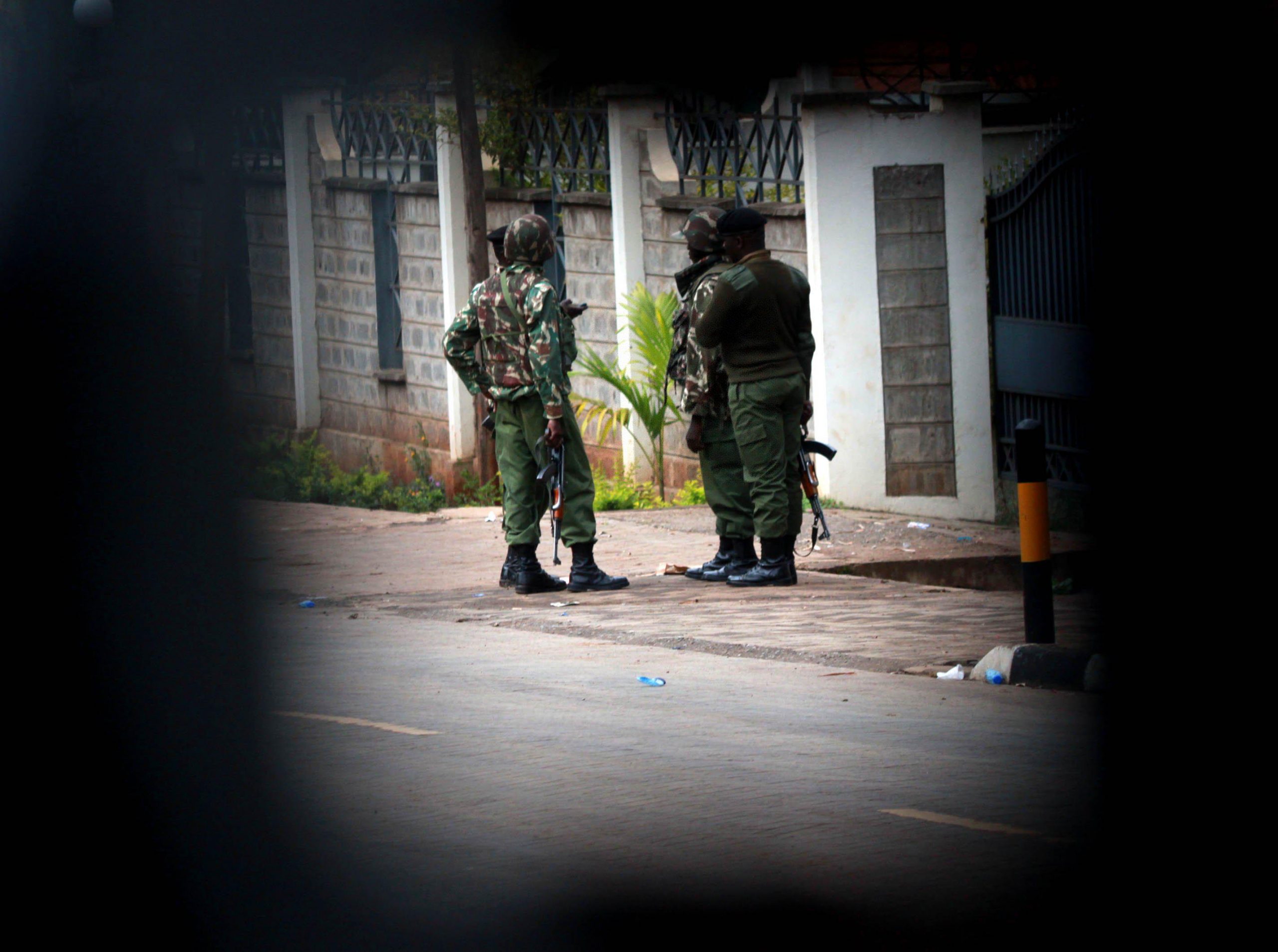 Kenya: soldati nel luogo dell'attentato