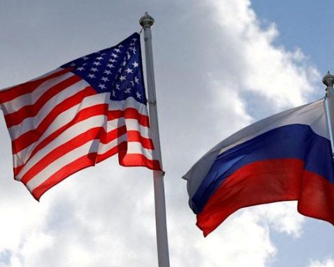 USA: la bandiera americana e quella russa