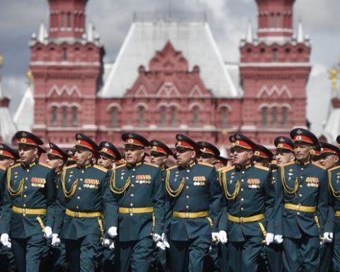 Poutine - armée russe -
